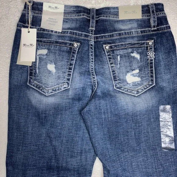 NWT Miss Me Jeans Curvy Fit Straight Mid Rise 33 X 32 Women's Jeans Distressed - Picture 9 of 16